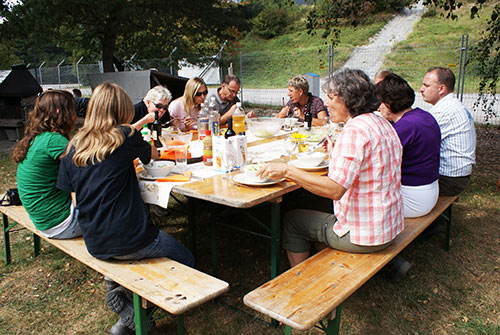 salat2.jpg - gemütliches Beisammensein